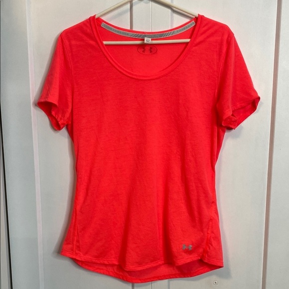 Under armour- Electric melon orange coloured Running shirt - large - Picture 1 of 4